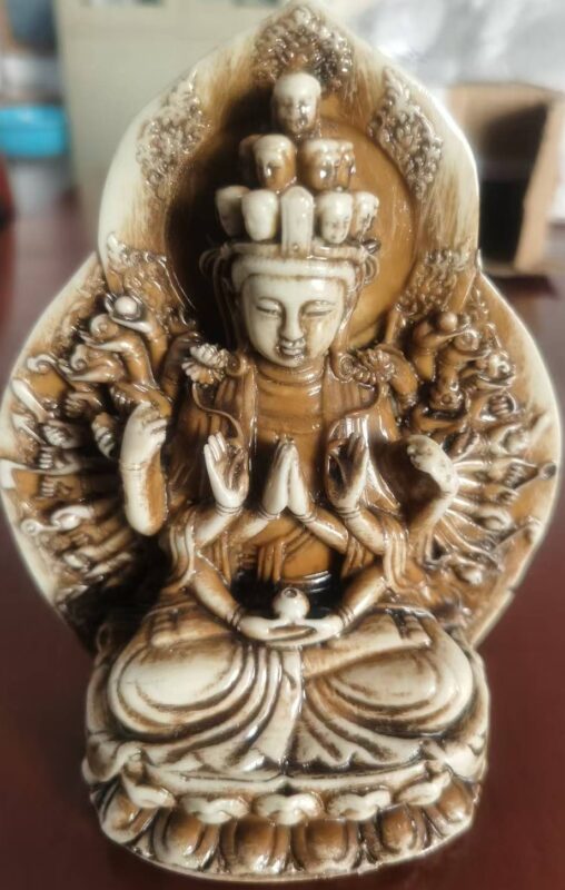 Ivory figurines-國際博寶藝術品交易網