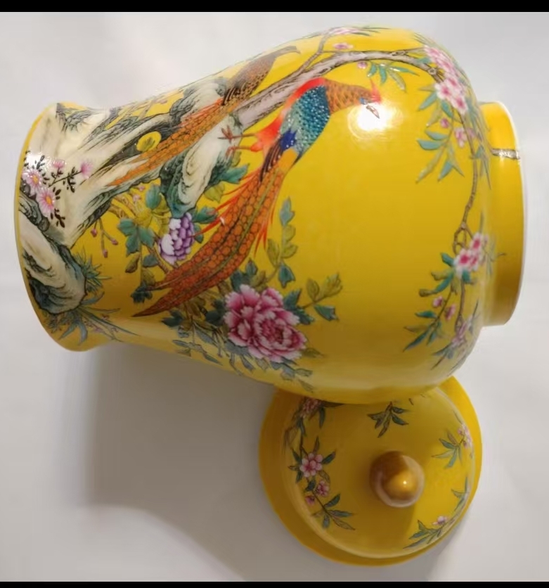Flower and Bird General Pot-國際博寶藝術品交易網