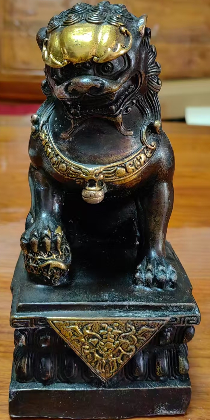 Da Ming Xuan De bronze lion 10x10X height 21