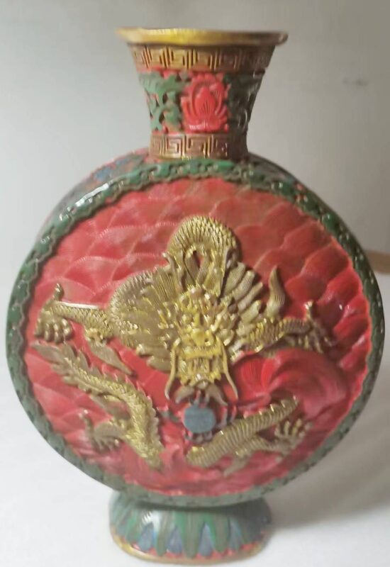 Qianlong year dragon pattern vase-國際博寶藝術品交易網