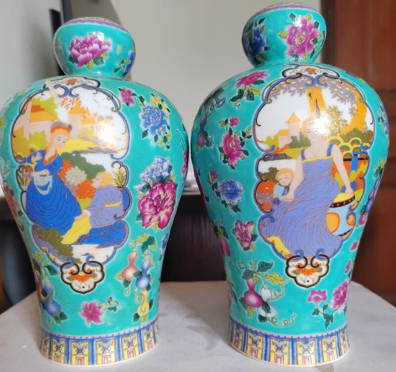 A pair of Yongzheng porcelain-國際博寶藝術品交易網