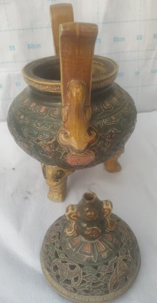 The Qianlong Emperor’s Double-Ear Tripod-國際博寶藝術品交易網