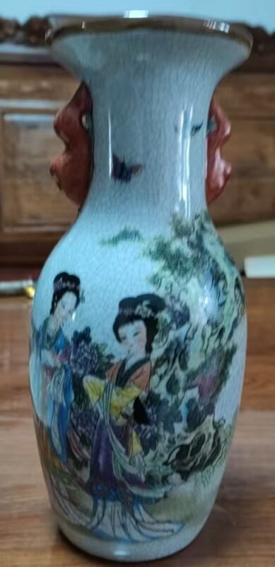 Picture of a woman in porcelain-國際博寶藝術品交易網