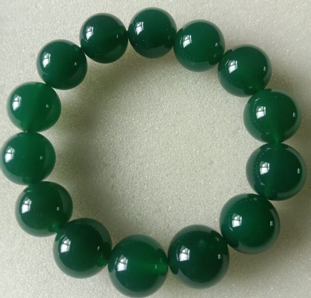 Jade bracelet-國際博寶藝術品交易網